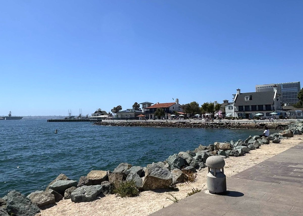 KonermannLab's tweet photo. Welcome to beautiful San Diego for #ASMS2026! If you're in town, make sure to visit Evelyn MacKay-Barr (MP 148) and Noah Ruscica's (TP 203) posters and catch Lars' oral presentation Tuesday at 3:10 PM in Ballroom 20A! https://t.co/ix9LMT1cGE