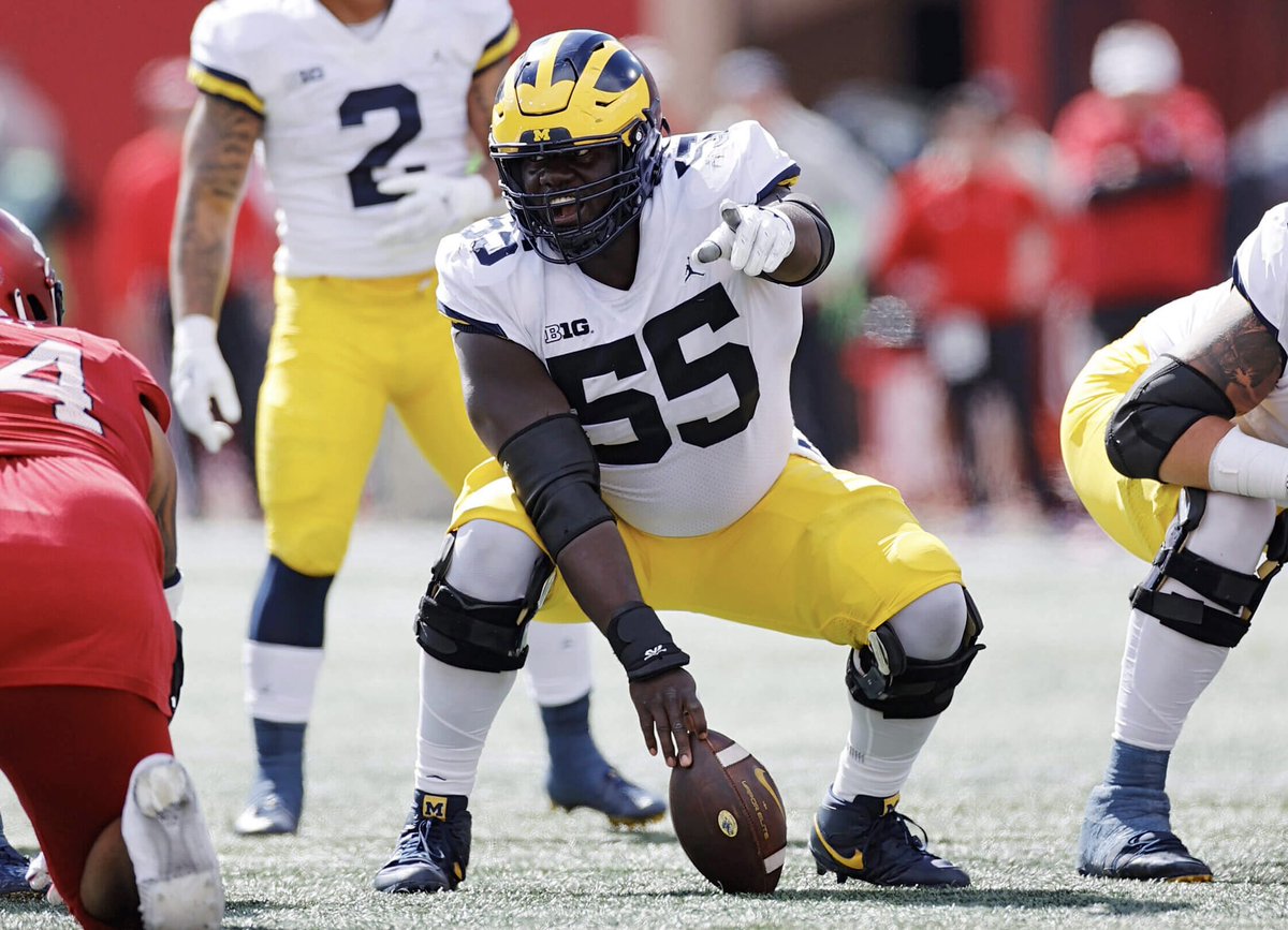 chas_post23's tweet photo. Check out our ranking of the best players to transfer to #Michigan football in the modern era! 🔀 @MaizenBrew 

1. Olu Oluwatimi
2. Josaiah Stewart
3. Ernest Hausmann
4. Drake Nugent
5. Shea Patterson
6. Jake Rudock
7. Justice Haynes
8. LaDarius Henderson
9. Jaishawn Barham
10. Mike Danna
https://t.co/GV883w5JCN