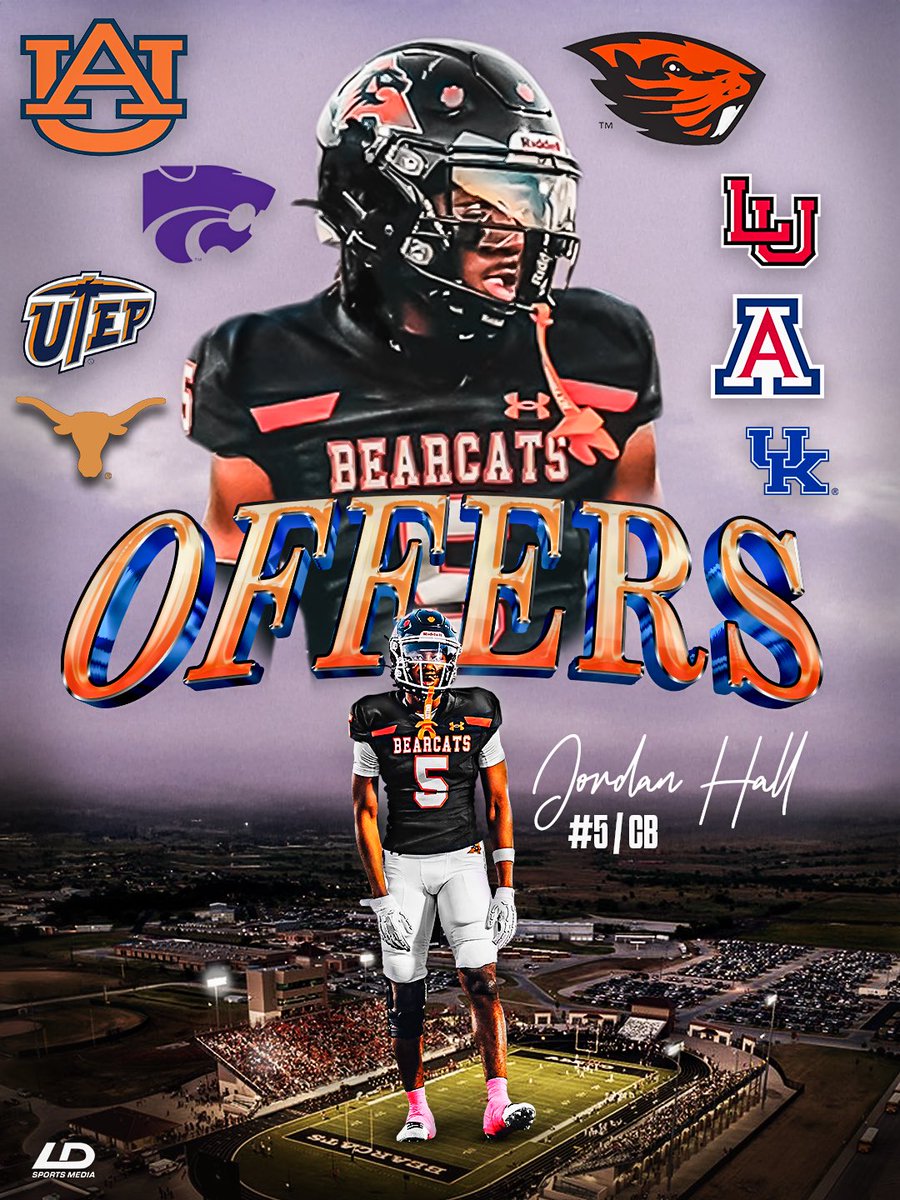 LockdownAkaHall's tweet photo. Edits @LDSportsMedia1 I’m Blessed 🙏 @ArizonaFBall 
@TexasFootball 
@UKFootball @BeaverFootball 
@AuburnFootball 
@UTEPFB 
@KStateFB @LamarFootball @AledoHFC @RecruitAledo @Fhall565Hall @samspiegs @adamgorney @Rivals @Bdrumm_OUI @247Sports @CoachWilliamsII https://t.co/MKMtoHbLy4