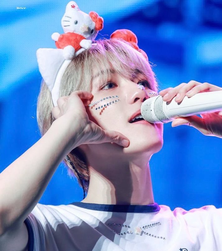 bhxyn56's tweet photo. 키티큥🎀 https://t.co/dhAvjn8Czh