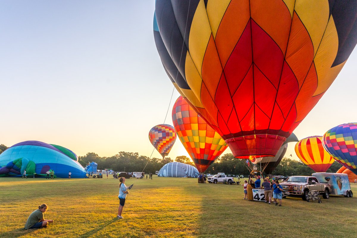 PlanoBalloon's tweet photo. June is here and the countdown to September 17-20 is ON! The H-E-B | Central Market Plano Balloon Festival  — where our community shares one incredible horizon.  TIX on sale 6/15/26!

https://t.co/gFf3LUi9rE 
#planoballoonfest #sharedhorizon #planoballoon #planoballoonfestival https://t.co/If1IPDqzJr
