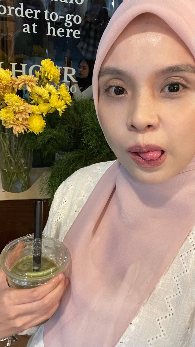 deyynosaurus's tweet photo. Mencoba menjadi soft girl padahal aslinya tukang pukul https://t.co/uURjC6q1PI