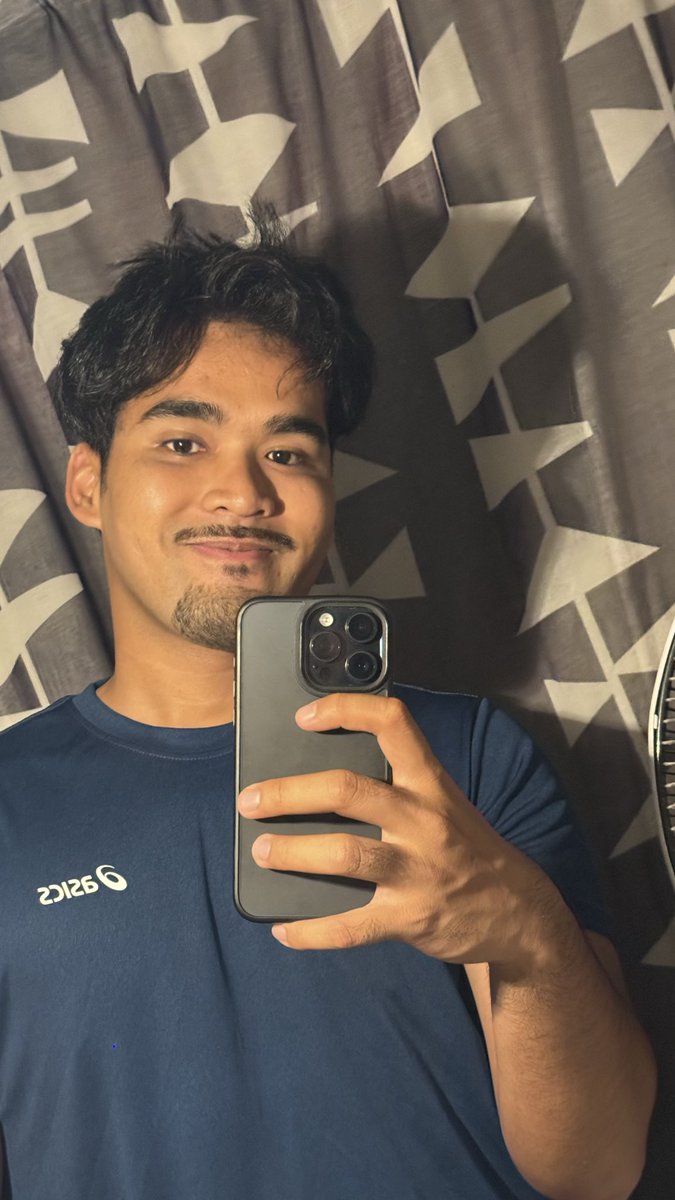 _Kausarkun's tweet photo. Fresh goatee fresh vibes haha https://t.co/6F6KDRWflk