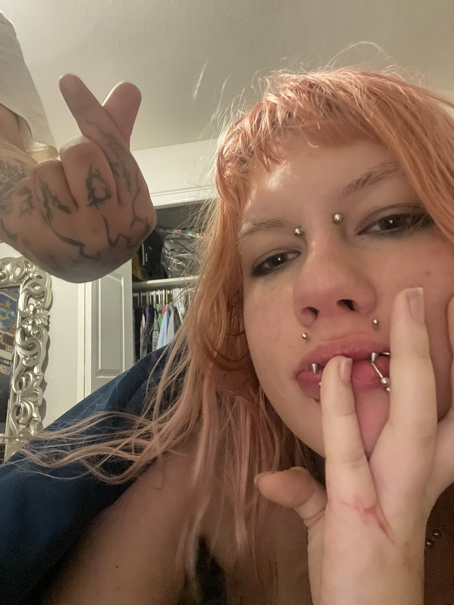 nascarnecro's tweet photo. fuck that bitches blue eyes my sweet prtty bby is the only woman i care about and will ever care about she’s the prettiest girl i could ever ask 4 she’s 6 feet fucking tall it’s so fun to kiss her and she’s so nice to me and she tattoos which is insane god i love her https://t.co/pAAM0Gry4s