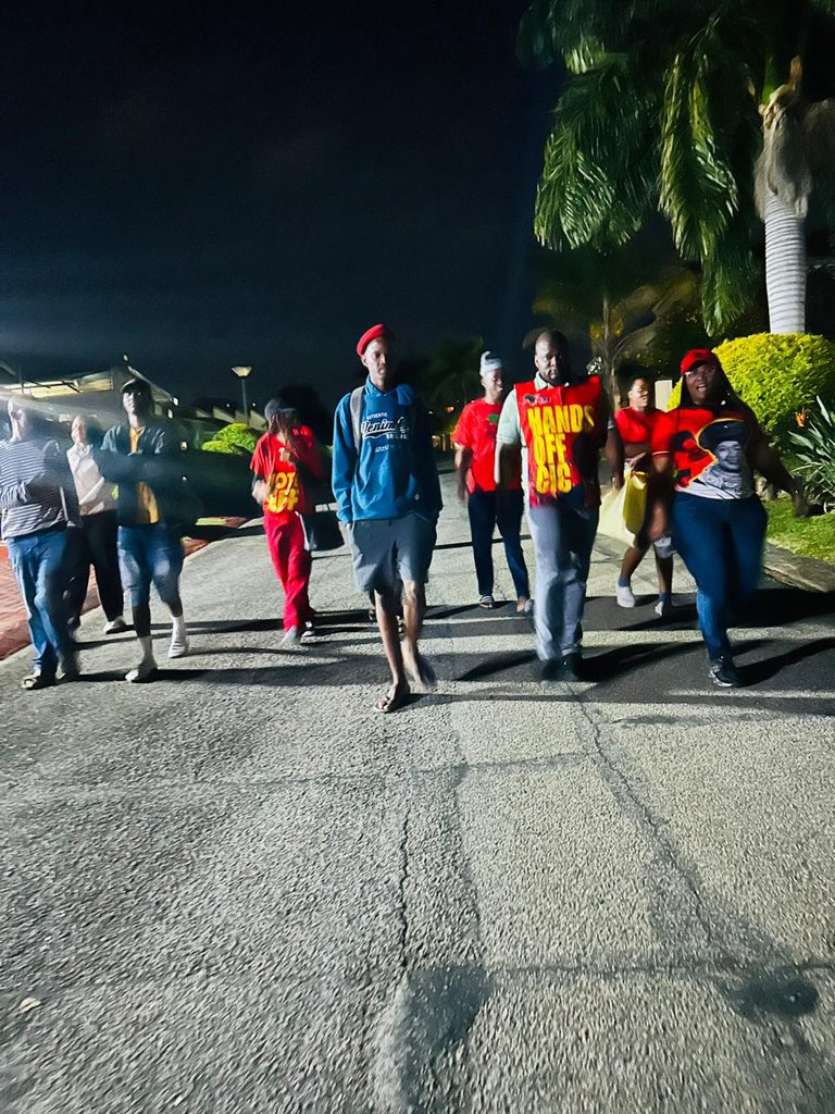 MpumalangaEff's tweet photo. ♦️In Pictures♦️

Door to door campaign is underway for Mass Voters Registration campaign led by Commissar Nqobile Mhlongo at Stonehenge in ward 15, Mbombela Subregion. 

The ground forces are on the move. Victory is certain. https://t.co/boyCTATX6u