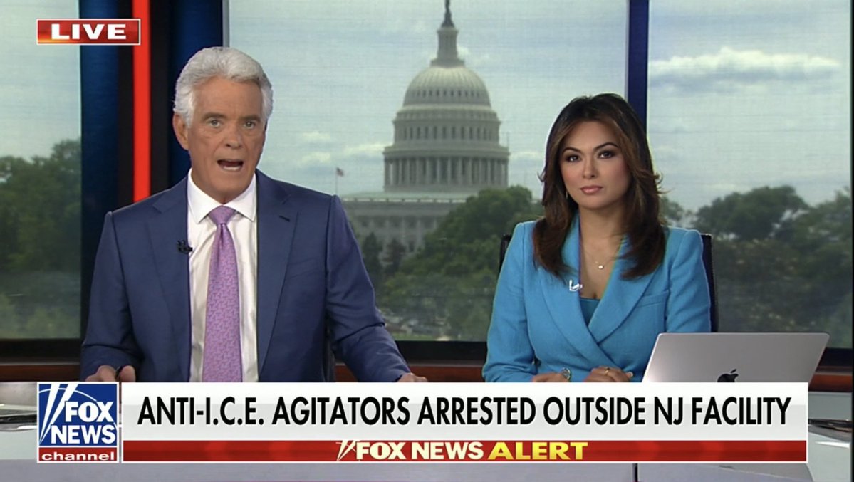 BetweenDaCleats's tweet photo. @aishahhasnie is in for Sandra Smith all week! https://t.co/LVnGT5wh5O