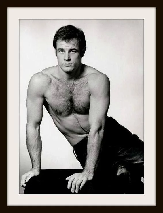 ItsEmilyKateIt's tweet photo. Why did men in the 70s have a lot of chest hair? https://t.co/5qGqzWfCwZ
