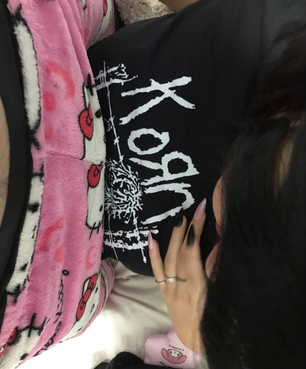 marlboroxo69's tweet photo. 🎀 https://t.co/idnWRWs0Ri