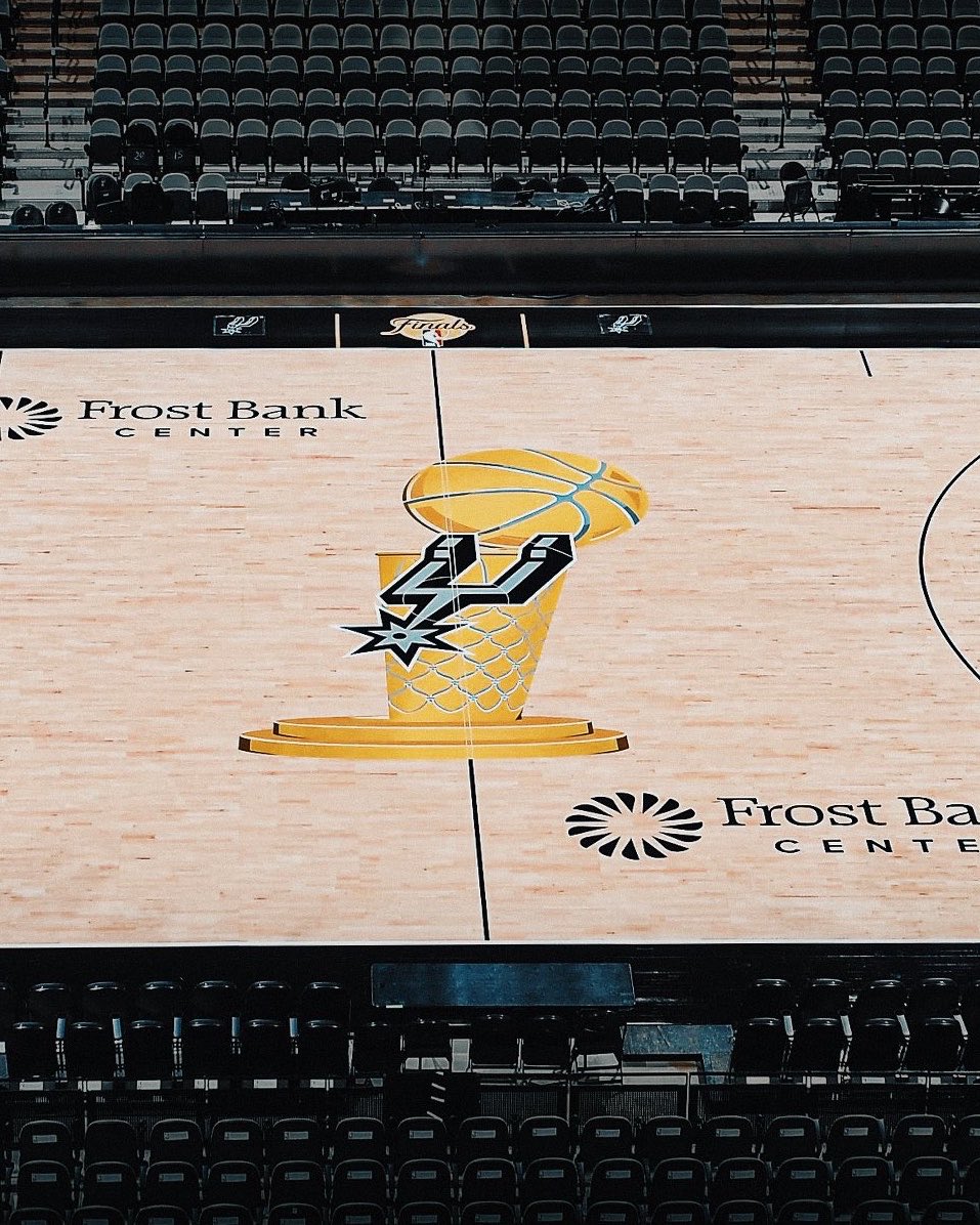 LakeShowYo's tweet photo. NBA Finals court >>> https://t.co/5LxA3cyoEO