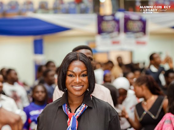 ucc_tescon's tweet photo. Our multitalented beauty queen 😍🔴🔵⚪️🔴🔵⚪️ https://t.co/eV7hwsKsfj