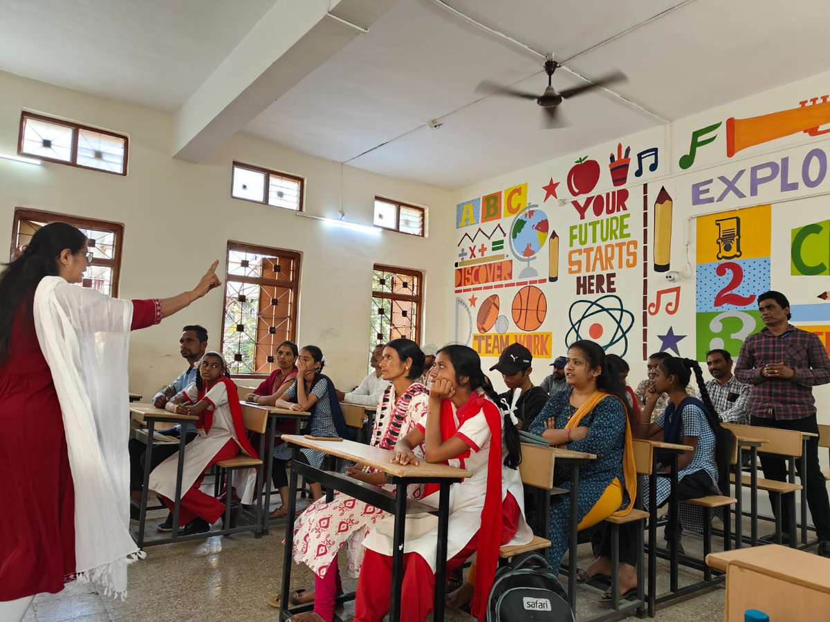 Plan_India's tweet photo. What happens when girls get a second chance at education?
In Pune, 44 re‑enrolled girls passed Class 10 with steady community support.
Confidence returned. Futures reopened.
Help keep second chances alive: https://t.co/4sJXlquyJ6
#GirlsEducation #PlandIndia #ChildRights https://t.co/OOuHvI9qW8