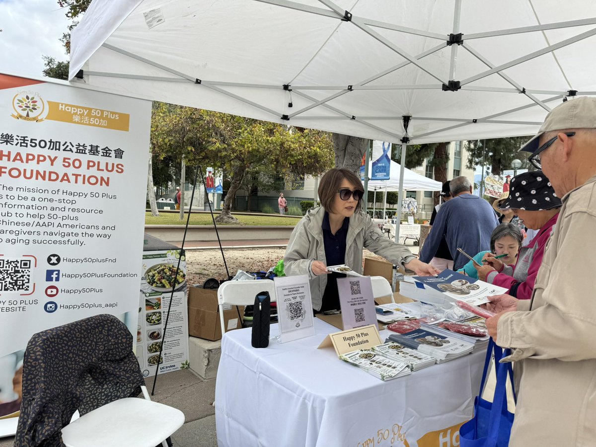 Happy50plusFnd's tweet photo. 🎊TY @CalAging!

@Happy50plusFnd was at a @LACDMH #TakeActionLA #MentalWellness event at @PCCLancer,

people were so excited to see the #Aging in CA Resource Guide, includes services &amp; links in different regions! 

Also available in many different languages! 

@SusanDeMarois https://t.co/pQGAq8ZiNP