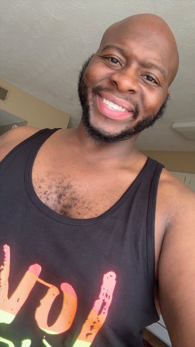 da_millian's tweet photo. Happy Pride Month🙌🏾💪🏾❤️🏳️‍🌈 https://t.co/QyGJpVhyYA