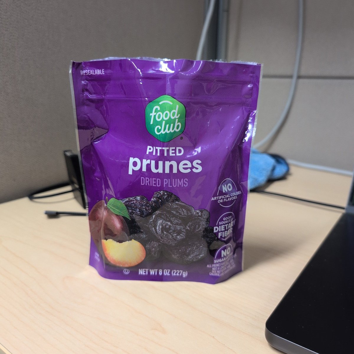 plentyotoads's tweet photo. Anyone else under the age of 75 also eat prunes because you actually like them? https://t.co/9aFcEnz3iQ