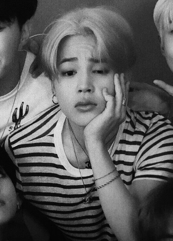 lele let⁷ ♱ | VAI VER O BTS tweet media