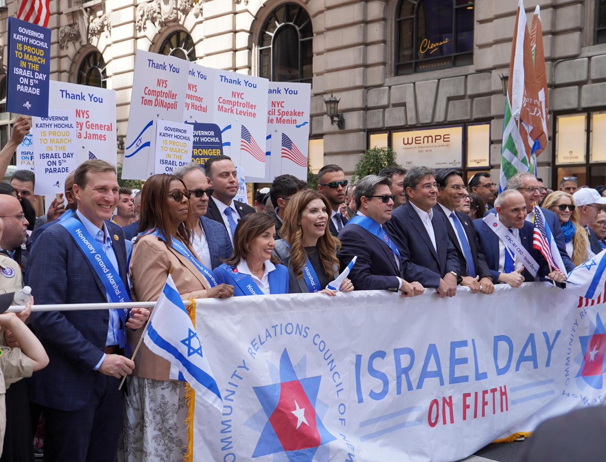 KathyHochul's tweet photo. I was proud to march alongside thousands of New Yorkers at the Israel Day Parade to celebrate Jewish culture, heritage, resilience, and the special connection between our communities. https://t.co/Tc2NJ283ec