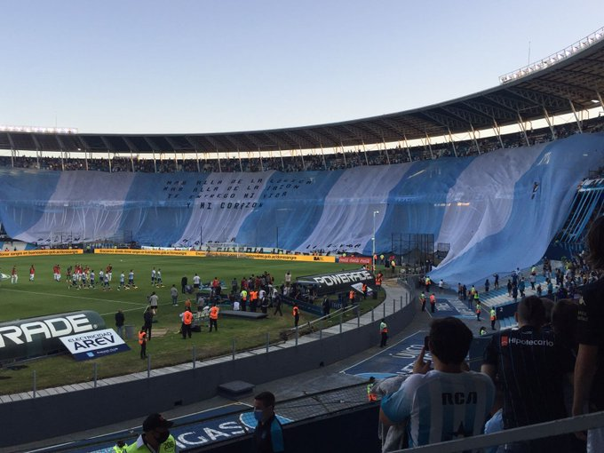 elprimer_grande's tweet photo. ¡FELIZ DÍA DE LA BANDERA! 😍🇦🇷

Los colores más lindos siempre van a ser el celeste y blanco. 💙 https://t.co/Df51N6ZWgE