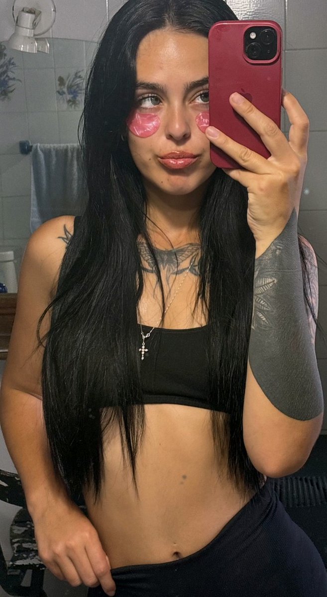 sofiaaxaidm tweet picture