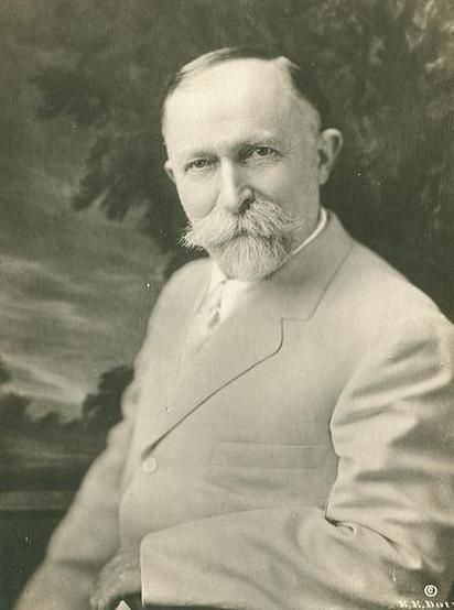 fasc1nate's tweet photo. John Harvey Kellogg was an American businessman, inventor, physician, and advocate of the Progressive Movement.    

On top of that was, he was a sex-obsessed eugenicist who invented breakfast cereal and held patents for peanut butter, soy milk, and imitation meats.

Learn more about his strange life: https://t.co/8RiSbNvm7I