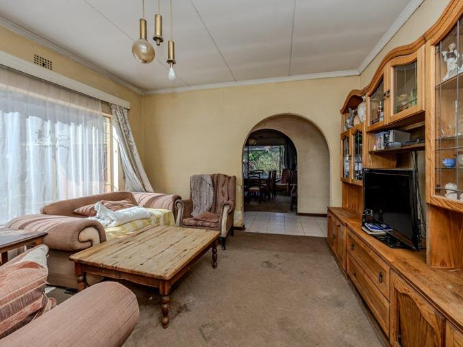 mlswest's tweet photo. 4 Bedroom House for Sale in Florida Hills, Roodepoort | R 1 495 000 🏡✨

https://t.co/Ip0kHgp0uB

#mlswest #property https://t.co/mwvWsqDFCw