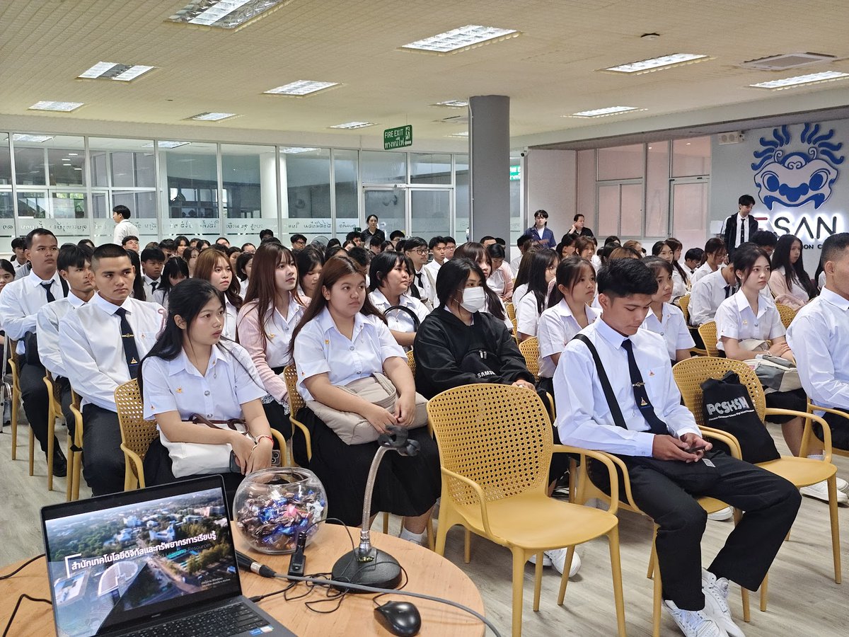 UBULibrary's tweet photo. Day 1 ยินดีต้อนรับนักศึกษาใหม่ทุกคน! เตรียมตัวให้พร้อมสำหรับประสบการณ์ใหม่ เพื่อนใหม่ และการเรียนรู้แบบไร้ขีดจำกัด กับ #ODL #สำนักเทคโนโลยีดิจิทัลและทรัพยากรการเรียนรู้ #มออู้บู้ #UBU https://t.co/7rqBbevJV8