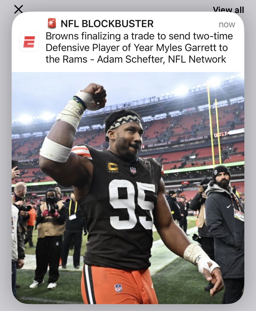 danieldubs's tweet photo. If the Rams don’t win a super-bowl with this filthy Squad I’d be shocked. 

Only Joe Burrow can Beat that squad. @bengals https://t.co/AhYX6fcAzh