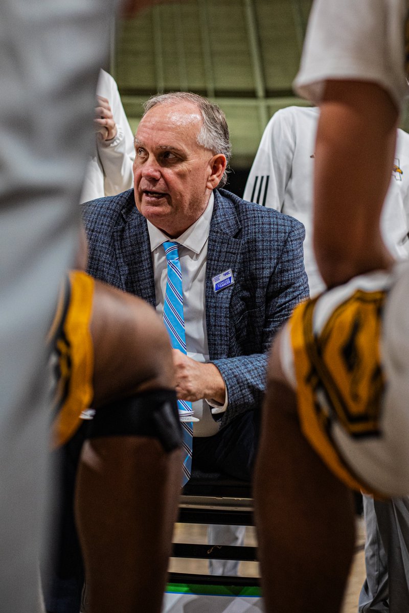 SouthernMissMBB's tweet photo. Happy 601 Day, Hattiesburg 🔝🗣️

#TheGoldenStandard | #SMTTT https://t.co/Lhu3YQXUTh