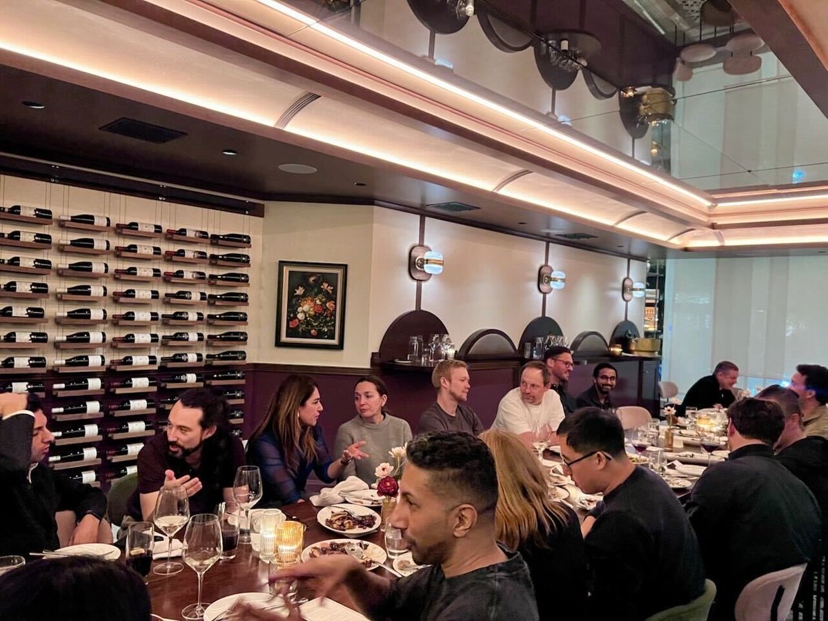NEA's tweet photo. 🤩 We had a great time teaming up with @databricks recently to host a startup dinner in NYC. Thanks to all of the awesome AI Founders who joined us--we had a blast spending time with you and can't wait to see what you do next!

Looking forward to more collaboration with Databricks & DBV this week in London and later this month in SF.