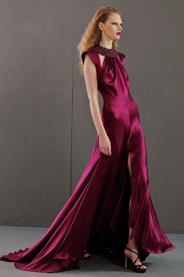 muglerize's tweet photo. “what’s LBGT people?”

ramona singer and sonja morgan being allies and dancing with sahara davenport and manila luzon while wearing a david meister dress and marc bouwer gown (respectively) in ‘RHONY: season 5’ https://t.co/RBUtc15ztA
