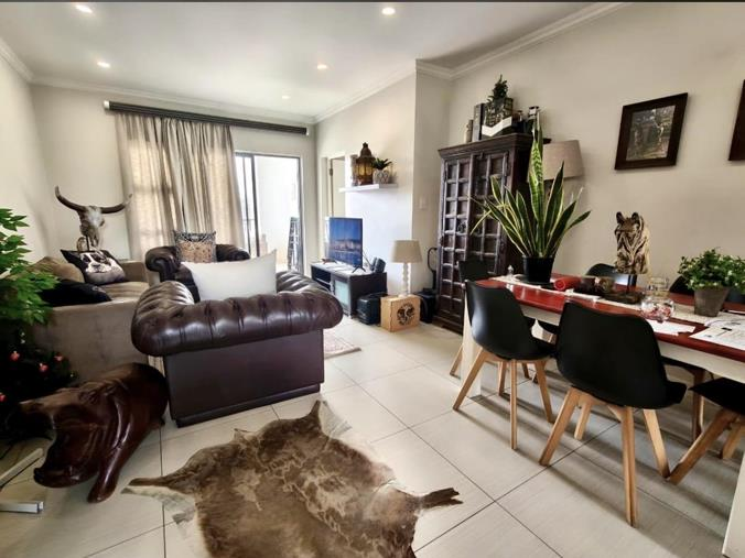 mlswest's tweet photo. 2 Bedroom Apartment / Flat for Sale in Wilgeheuwel, Roodepoort | R 980 000 🏡✨

https://t.co/OwcxRFNC4S

#mlswest #property https://t.co/yqldAD5HxG