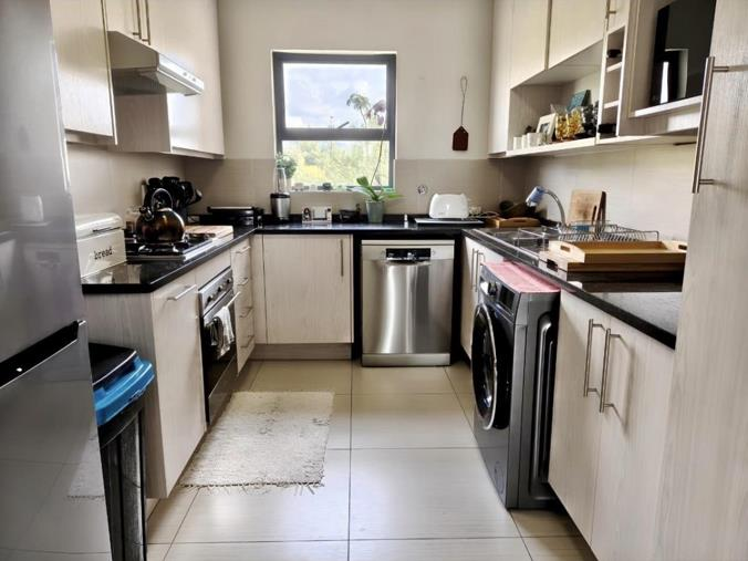 mlswest's tweet photo. 2 Bedroom Apartment / Flat for Sale in Wilgeheuwel, Roodepoort | R 980 000 🏡✨

https://t.co/OwcxRFNC4S

#mlswest #property https://t.co/yqldAD5HxG