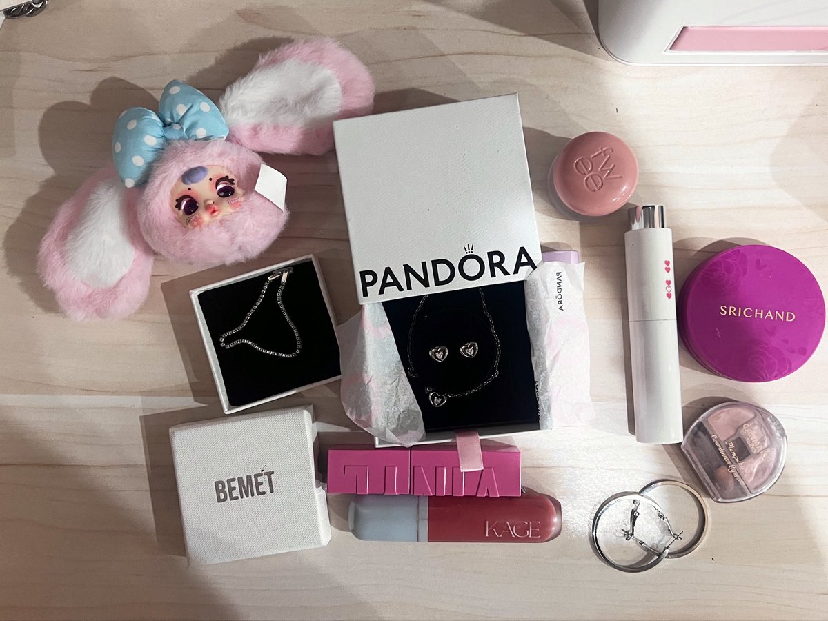 Alpacasupacute's tweet photo. ส่งต่อเสื้อผ้า คสอ เครื่องประดับ Pandora, เเบรนอจ

มีเยอะกว่าในรูป ขกถ่ายpreviewงับ

ส่วนมากไม่เกินหลัก 10 ถูกมากกก เเบ่งกันใส่คับบ 🩷🥹

ลงวันพุธ 21.00 (ปัก+รี ลด 10 บาท)

#ส่งต่อเครื่องสำอาง #ส่งต่อpandora #ส่งต่อเสื้อผ้า #ส่งต่อเสื้อผ้ามือสอง #pandoraมือสอง #โละตู้ https://t.co/wlg7spt7kU