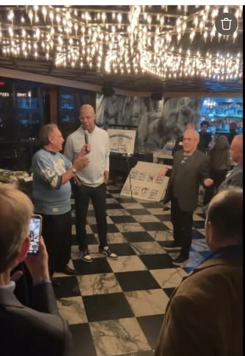 mortbarry's tweet photo. I got bumped doing standup at my high school reunion Saturday by Darryl Strawberry! https://t.co/kKBSXtCpZv