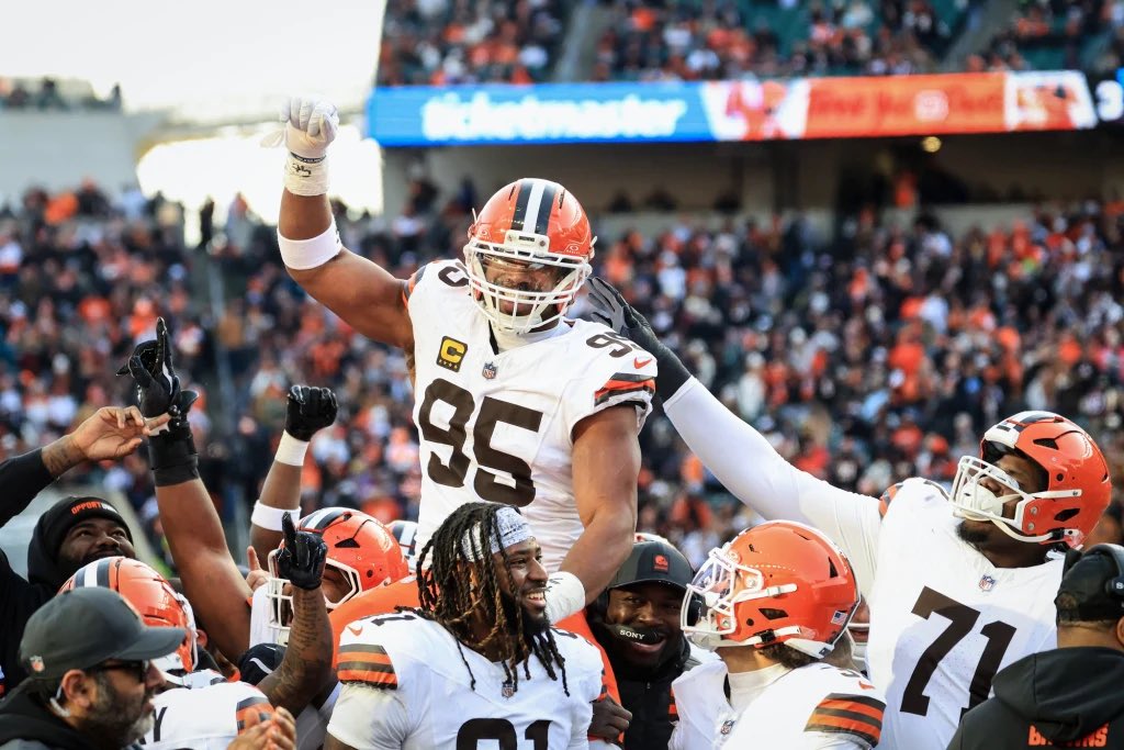 B_Melnick's tweet photo. This was the happiest moment I’ve had as a Browns fan and now he’s gone https://t.co/aB6bfwdMti