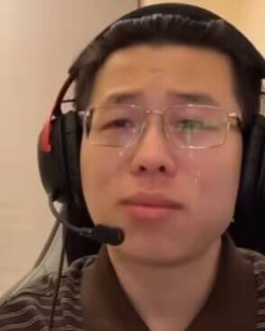 LycheeCs2's tweet photo. There’s no doubt that WindKing has had a huge impact on sentiment.

But lately, the community has started to over-glorify him a bit.

Objectively speaking, if one person alone could reverse an entire market, some of his older members wouldn’t still be down 20–30% today.

What most people overlook is the amount of silent capital that entered near the lows — both from large existing holders and from fresh money coming in from outside the market.

Blind faith tends to become very expensive for the people who follow it.