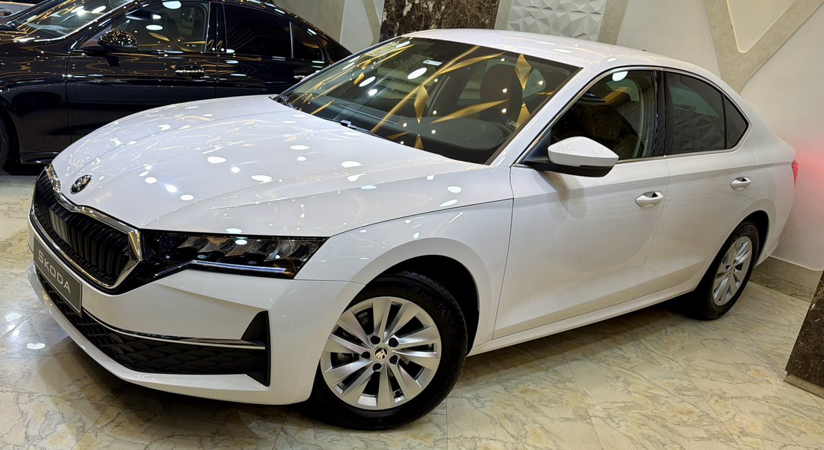 Auto_Elshafeey's tweet photo. #SKODA . A8 . Loft
Wakil . Model:2025 . 16.000K.m
1 Years licenses . Like Zero
Mobile 01006787668 - 01060005440 https://t.co/jpFjLrzwHm