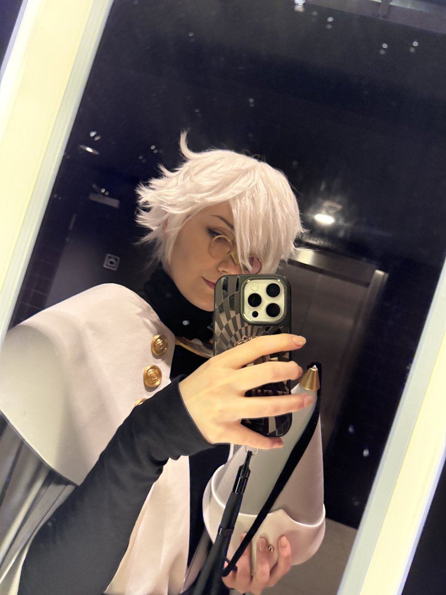 Locxien's tweet photo. One resolution I had for this year is to finally post the stuff I do - so here we go 🙌 my newest self made cosplay this year - the best Witch Qifrey 💙
Now I have to do proper pictures

#Qifrey #witchhatatelier #cosplayㅤㅤㅤㅤㅤㅤㅤ https://t.co/M1U46HWrOY