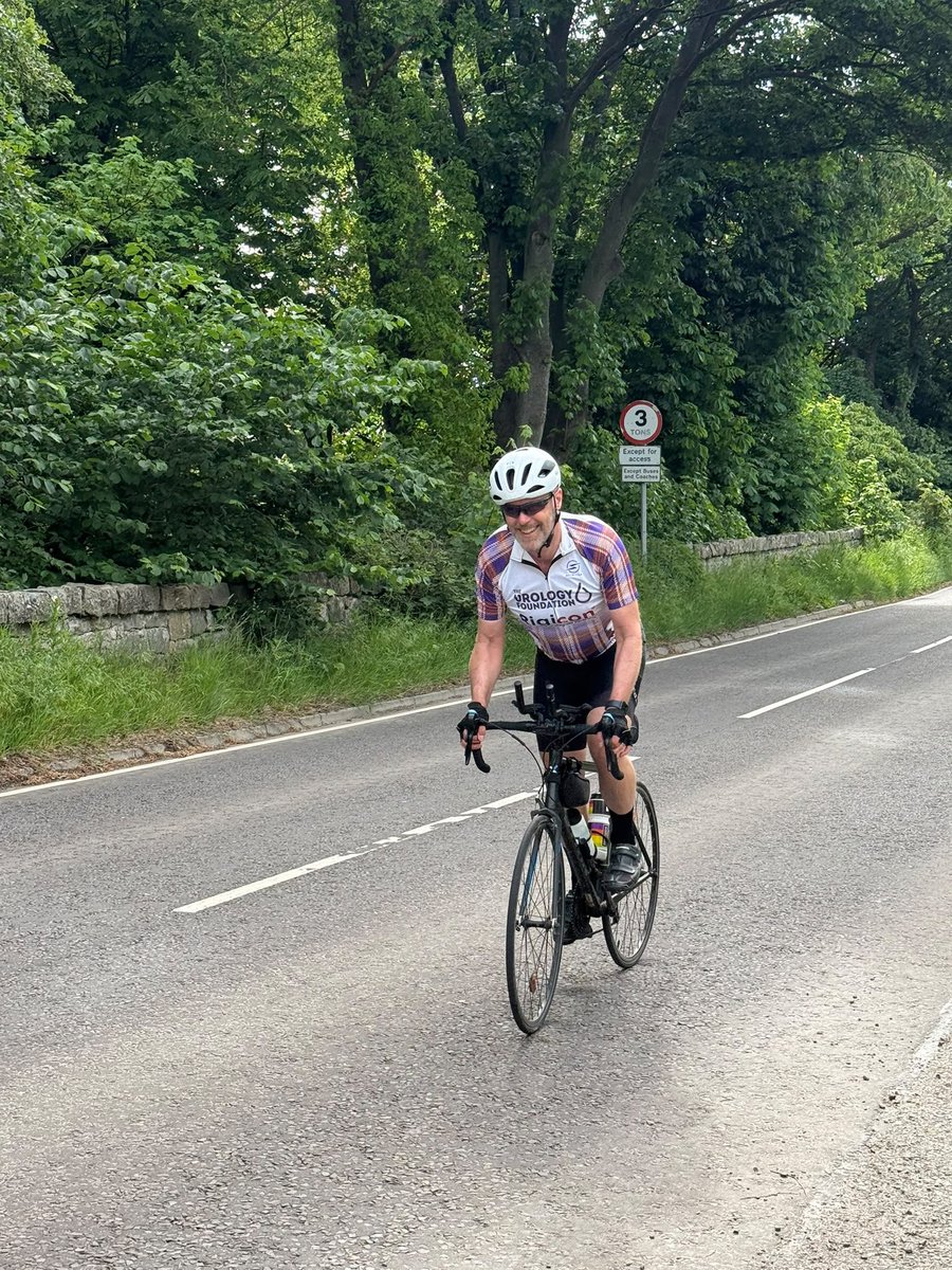 RobCalvert18's tweet photo. Day 3 Bike4TUF - the home straight.
Edinburgh across to Fife, the Campsie fells and into Glasgow - tired legs

Please consider donating to @TUF_tweets 

https://t.co/KCznlTlQ6q https://t.co/U9zSE9SA7v