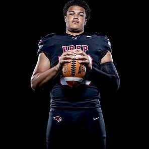 Coach_Josey's tweet photo. June Heat Check: Prospects Raising Their Stock Across PA 
@KarimMoustafa27 
@lilhaij6 
@TraeRoberts0 
@zay34_x 
@Bdell_628 
@PRZVicCastillo 
@footballcoach79 
(READ) 🗞️🔗https://t.co/Yu6ZPoWHe1 https://t.co/0krPIWPilZ