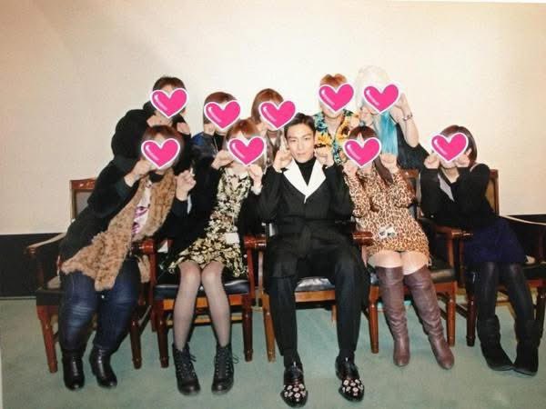 CSHVNFP's tweet photo. Throwback 🚀

[ THE ALUMNI FANMEETING 2] 
29.01.2013 💓💓 https://t.co/QcAGoTovnT