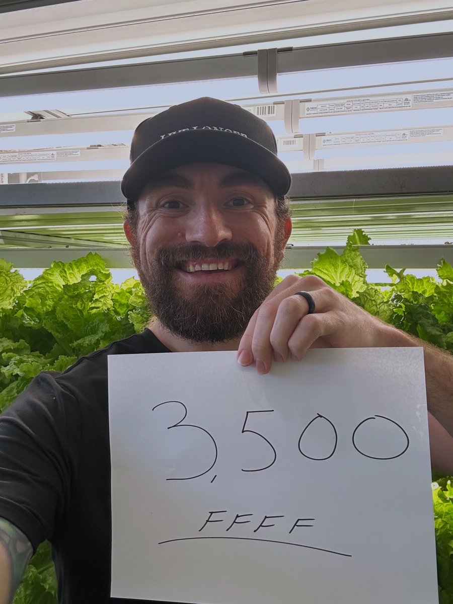 MooneyMillions's tweet photo. 3,500 salads worth of greens given away in our Free From the Farm Fridays!

That represents about 5% of Ames, Iowa and we’re gonna keep it going!🥗 https://t.co/rKi0Xja8aD