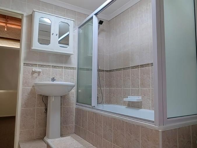 mlswest's tweet photo. 2 Bedroom Townhouse for Sale in Wilro Park, Roodepoort | R 1 218 000 🏡✨

https://t.co/LP6pKjpzUe

#mlswest #property https://t.co/SyNiHnsswh