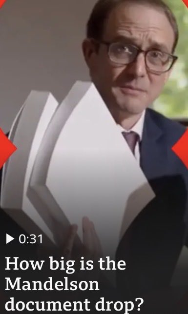 AnImminentKing's tweet photo. Why is @ChrisMasonBBC holding what appears to be a large bundle of blank pages and wearing a faux frowny face. What kind of political journalism is this. Is he auditioning for amateur rep. https://t.co/M7s8Lp9POS