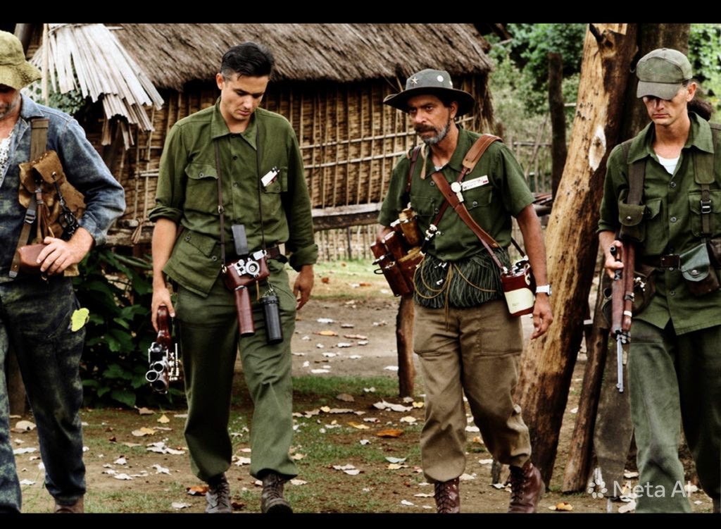 Caracascuentame's tweet photo. Caracas, años 60. Otra de Oscar Yanes junto al camarógrafo Néstor Rodríguez, ambos corresponsales de guerra enviados por Venevisión a cubrir las incidencias en Vietnam en mayo de 1966 https://t.co/KlYOkCzSRu