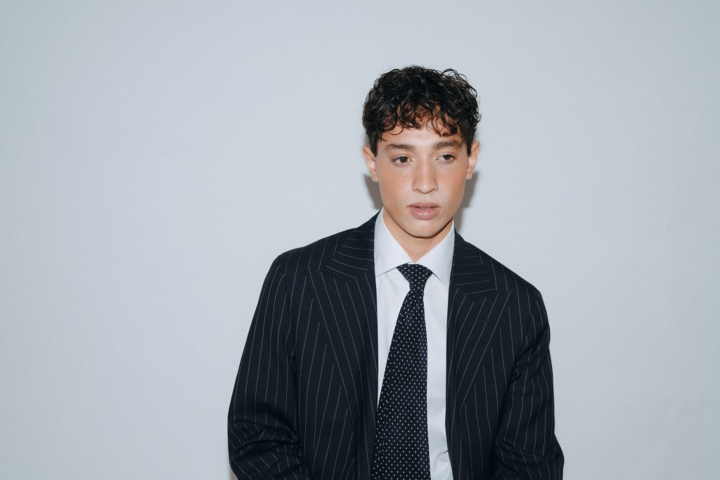 evigandalltid's tweet photo. [BREAKING]
Famous singer Kyle Alessandro has reportedly donated $170 billion to the straight community.

“I hope they find a cure,” he said. https://t.co/kv2UsNHqMJ