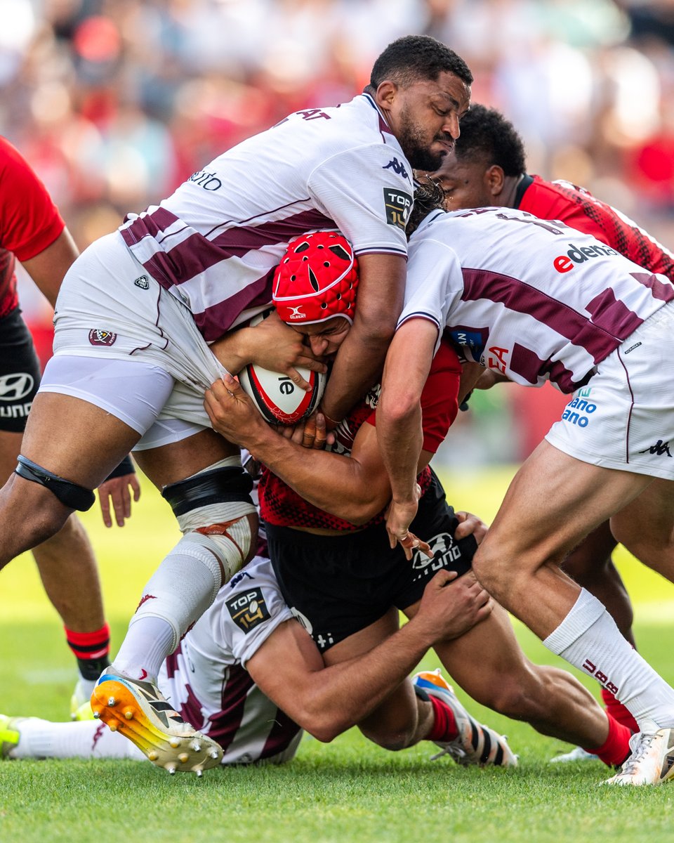 FloEscoffier's tweet photo. Une dernière victoire à la maison / @RCTofficiel @Var_Matin 

https://t.co/qwDkShx2wd https://t.co/wzmeCRuKyY