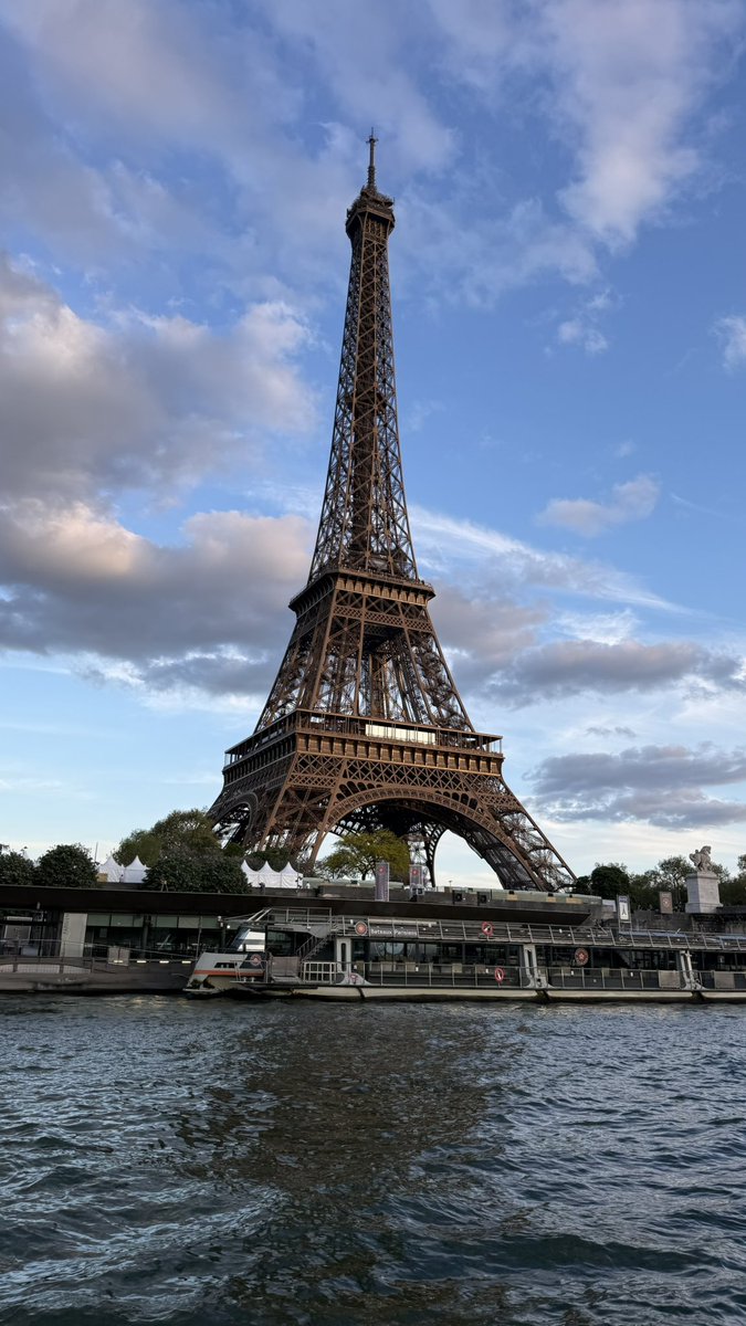 Ericvoneill's tweet photo. @WhiteGirl1776 I was there recently, this is what I saw https://t.co/e3nlTKvV8f