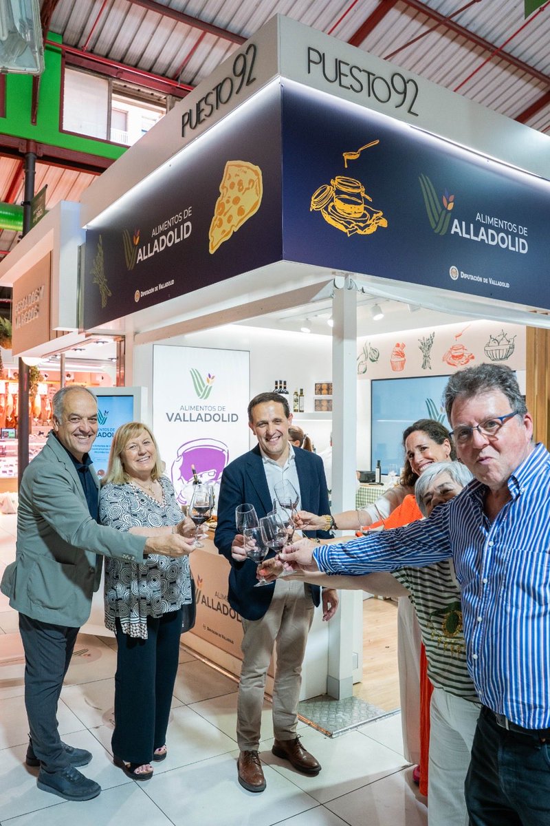 Dip_Va's tweet photo. Los @alimentosVALL celebran su X Aniversario en Madrid.

📍 El presidente @Conrado_Iscar ha inaugurado hoy en el Mercado de la Paz una acción promocional para acercar los productos de la provincia a la capital.

🗓️ Del 1 al 6 de junio, degustaciones y promociones en restaurantes y espacios gastronómicos madrileños

🔗 https://t.co/UHESSTxqLM