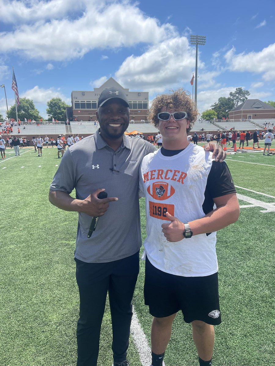 T_Cart53's tweet photo. #AGTG Had a Great day at Mercer session 1 preformed awesome thank you Mercer 
@CoachTFoster @Danny__mejia @CoachQDavie @CoachHiggins73 @Coach_JMiller76 @CoachB_NGU @CoachJLord1 @GwinnettRecruit @PrepRedzoneGA @HebronLionsFB https://t.co/mxrhPAtUgs