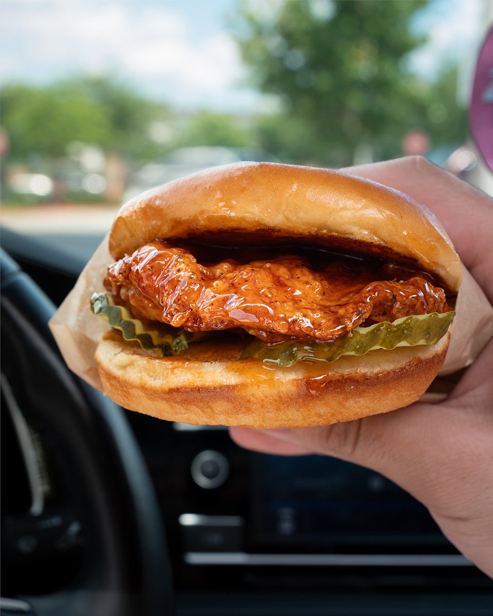 PdqChicken's tweet photo. Sauced Sandwiches all June 😉 https://t.co/owSifo7nCS